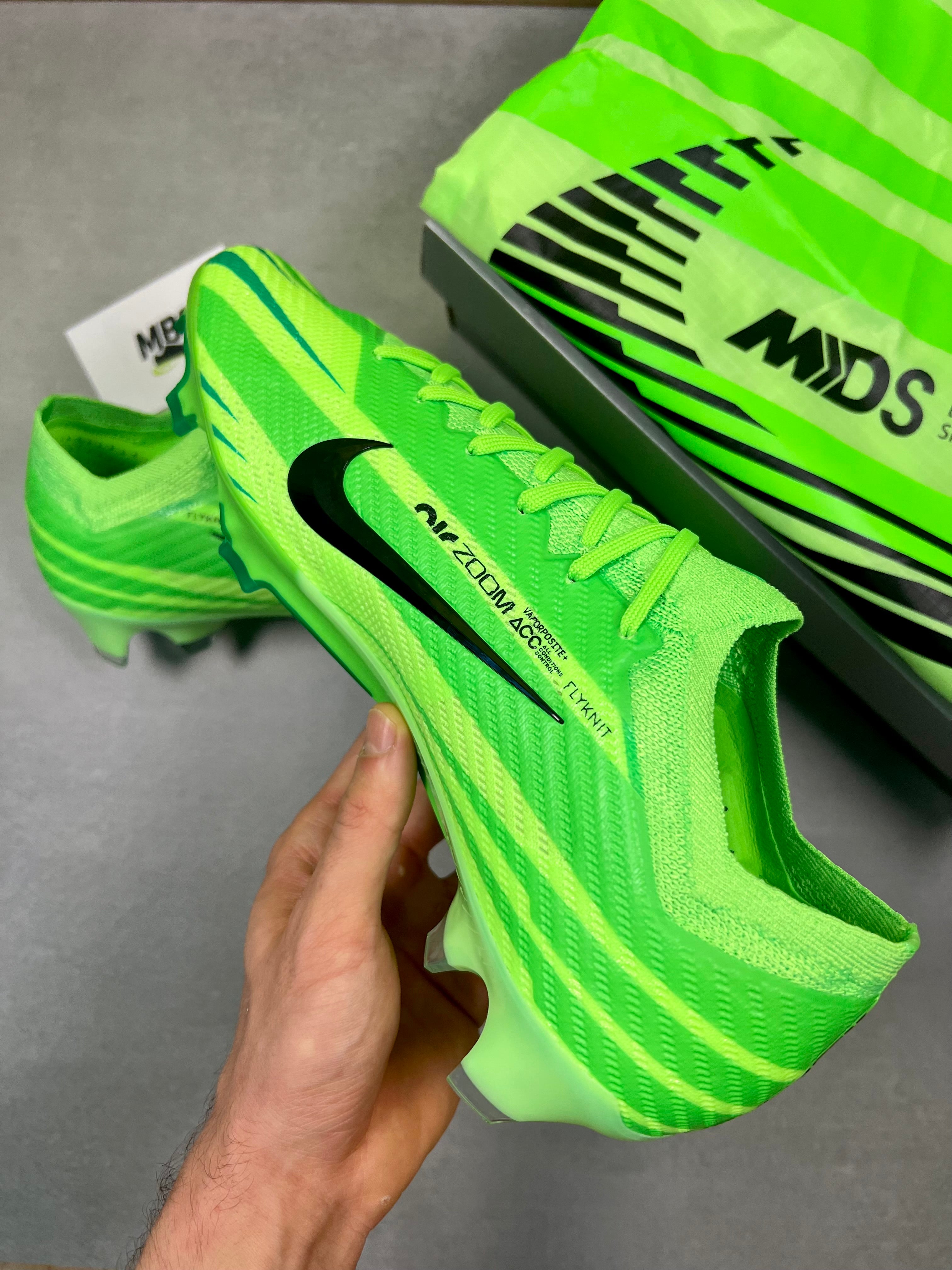 NIKE MERCURIAL ZOOM VAPOR 15 MDS ELITE FG