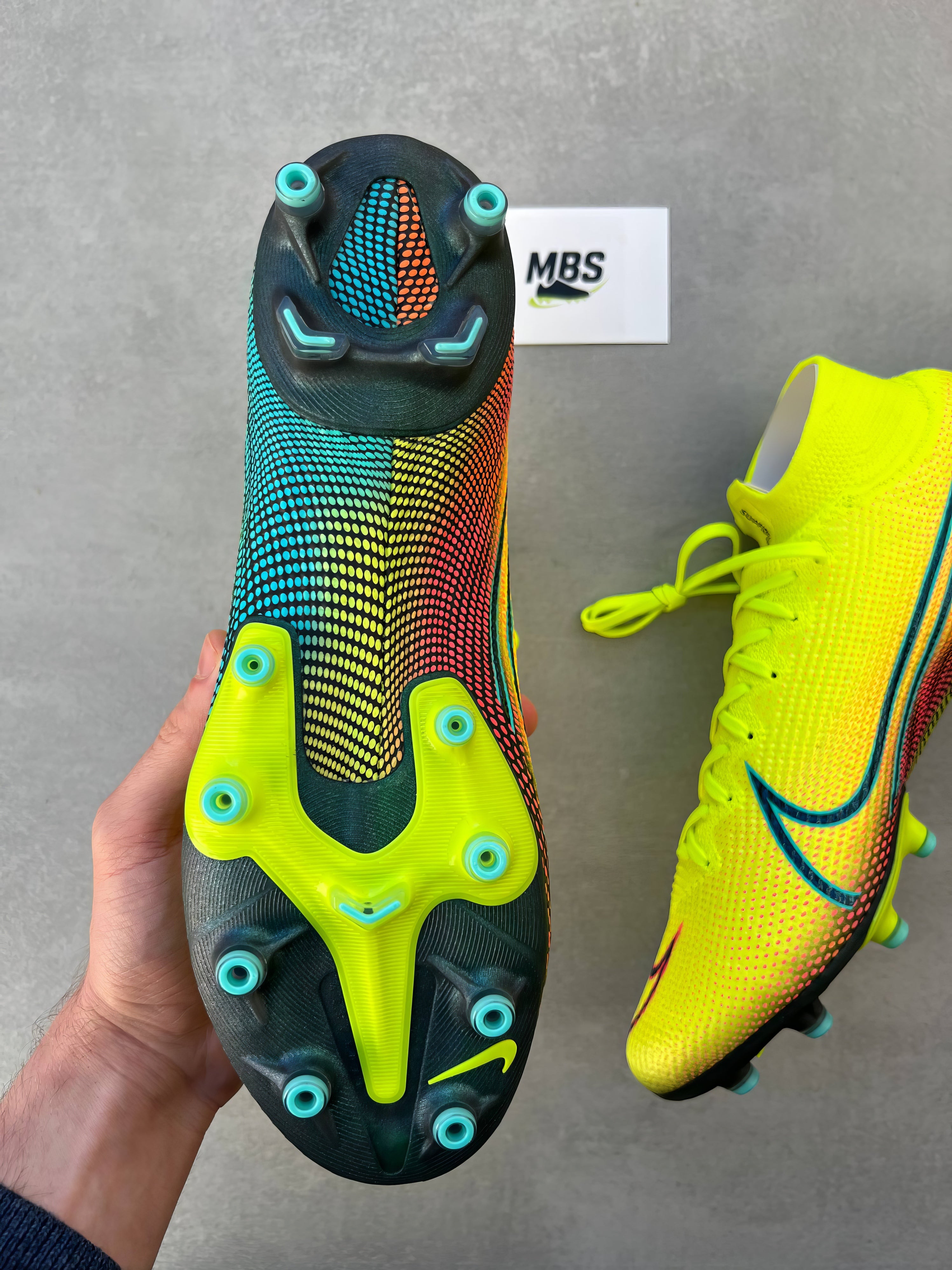 NIKE MERCURIAL SUPERFLY 7 ELITE MDS AG-PRO